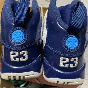 Kids Air Jordan retro 9